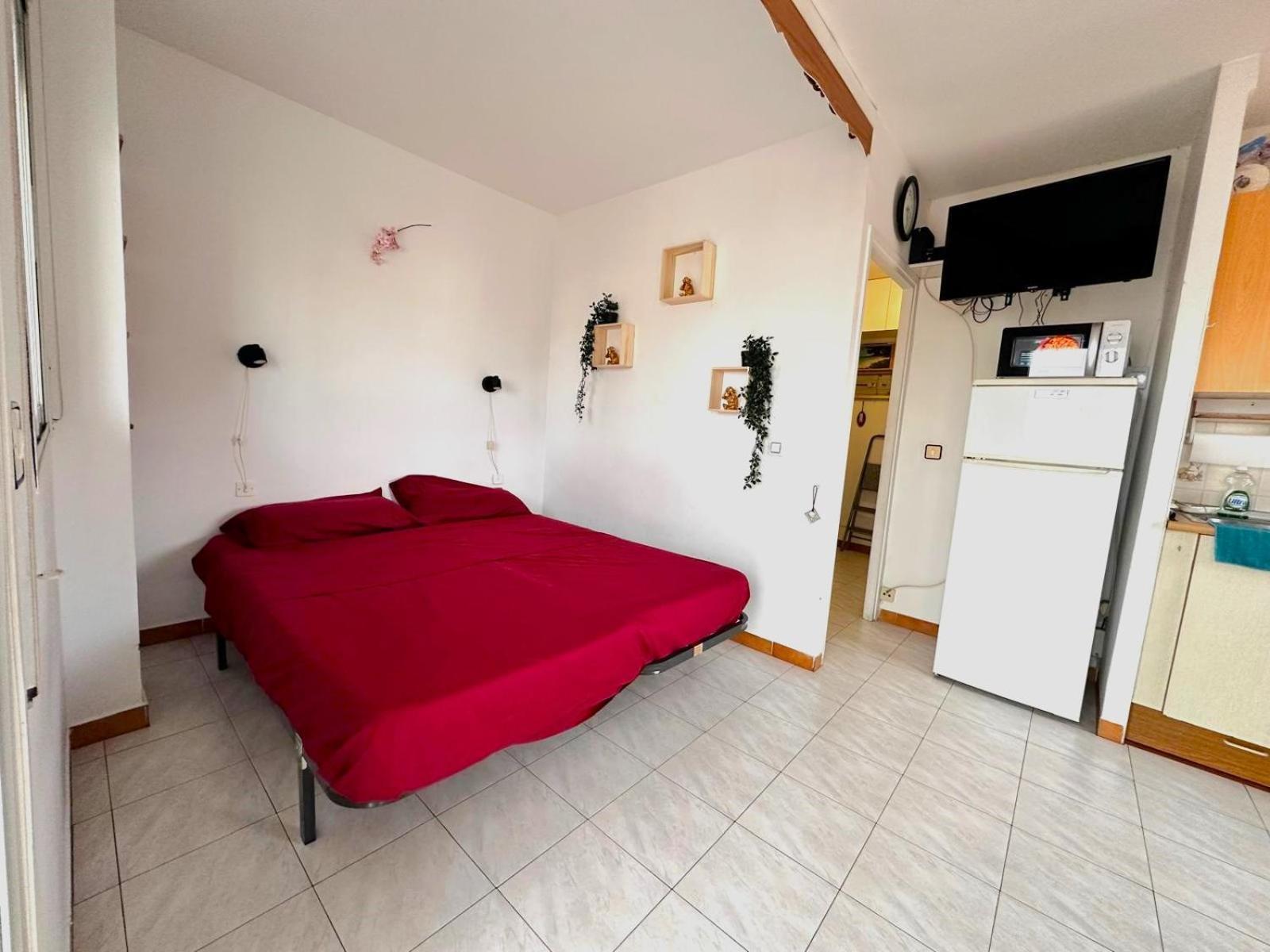 Climatise, 400m Plage, Parking Prive Et Wifi Apartment *